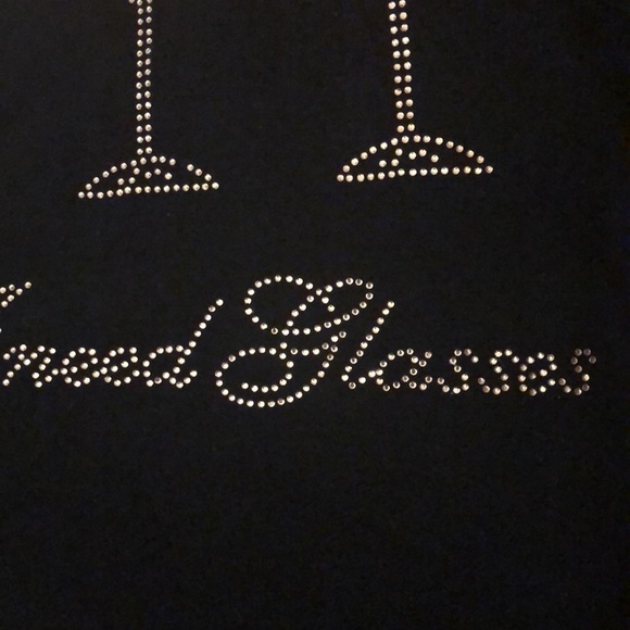 At My Age I Need Glasses Rhinestone Wine Bling Short Sleeve T- Shirt Sz 2XL - Picture 6 of 6